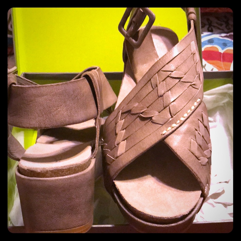 Antelope Sandals never worn